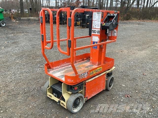 JLG 1230ES 垂直昇降型リフト