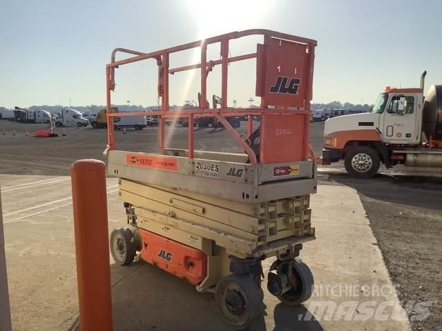 JLG 2030ES シザースリフト
