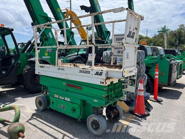 JLG 2032ES シザースリフト