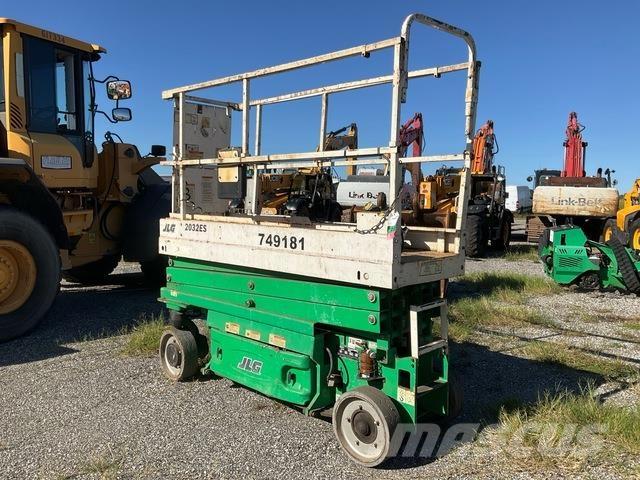 JLG 2032ES シザースリフト