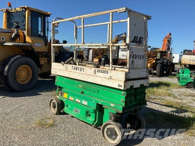 JLG 2032ES シザースリフト