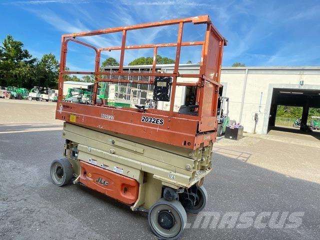 JLG 2032ES シザースリフト