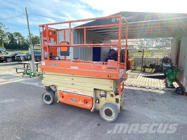 JLG 2032ES シザースリフト