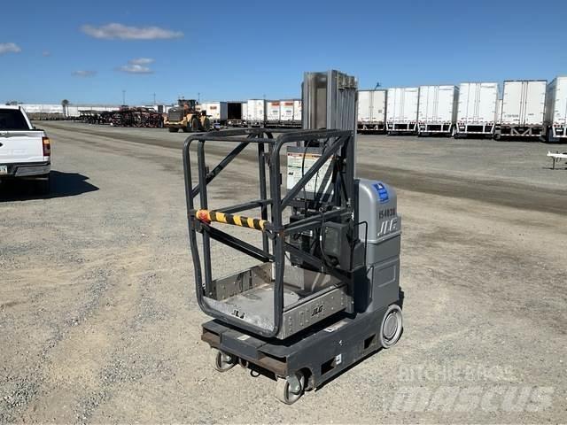 JLG 20MVL 垂直昇降型リフト