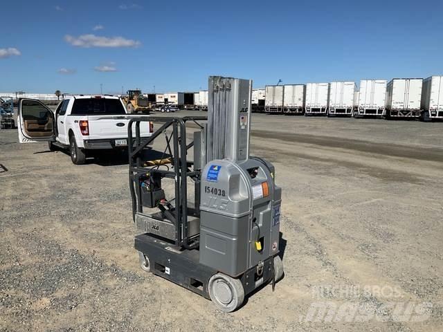 JLG 20MVL 垂直昇降型リフト