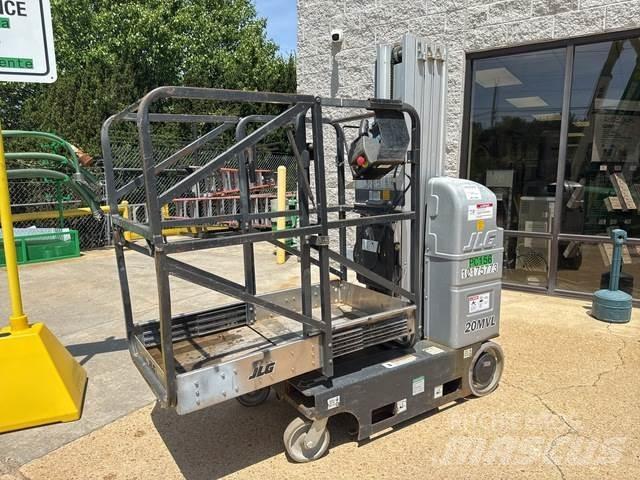 JLG 20MVL 垂直昇降型リフト