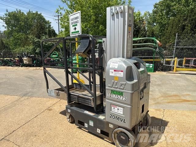 JLG 20MVL 垂直昇降型リフト