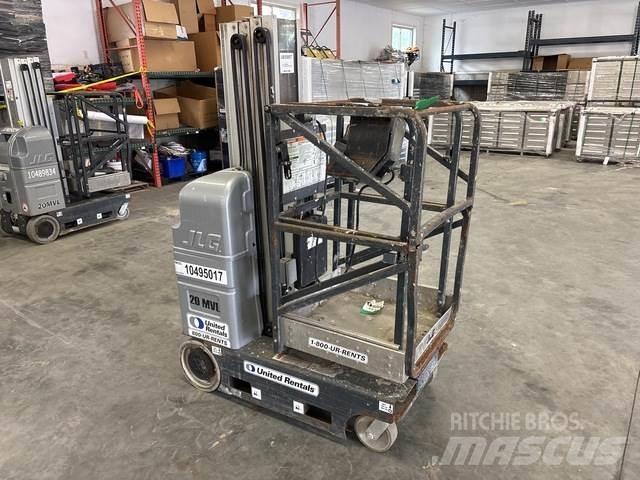 JLG 20MVL 垂直昇降型リフト