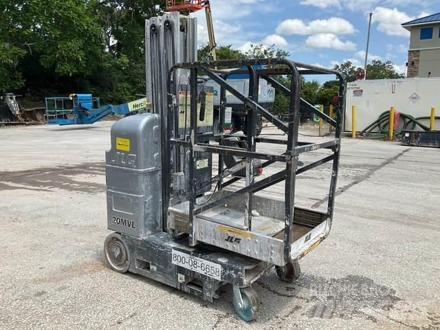 JLG 20MVL 垂直昇降型リフト