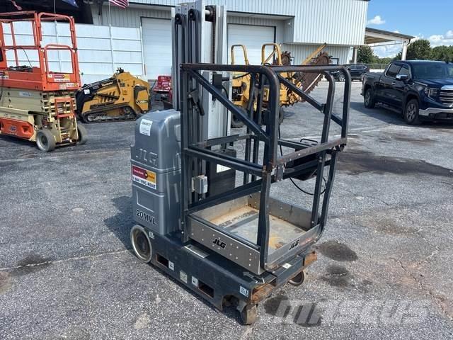 JLG 20MVL 垂直昇降型リフト