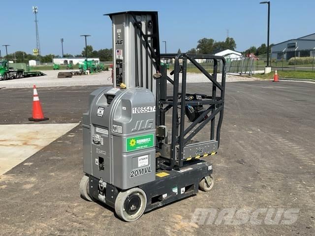 JLG 20MVL 垂直昇降型リフト