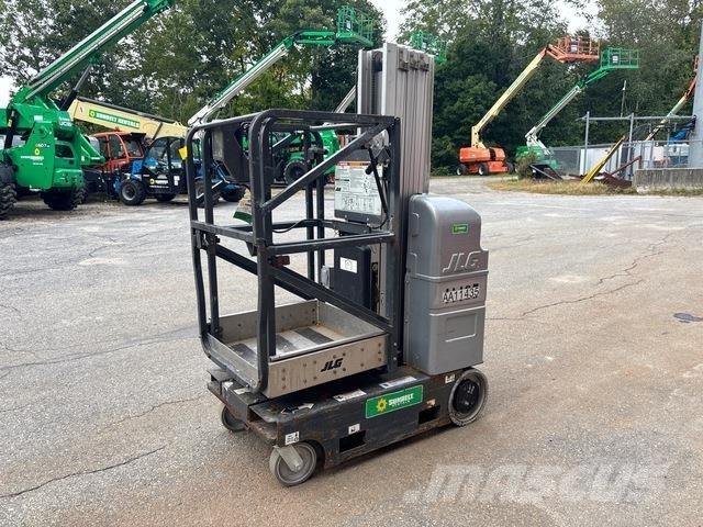 JLG 20MVL 垂直昇降型リフト
