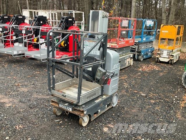 JLG 20MVL 垂直昇降型リフト