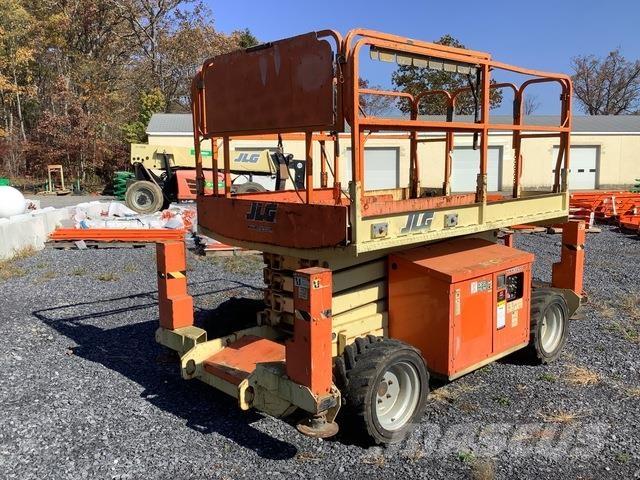 JLG 260MRT シザースリフト