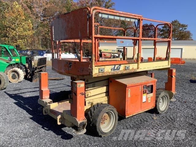 JLG 260MRT シザースリフト