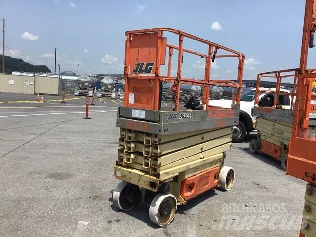 JLG 2630ES シザースリフト