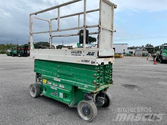 JLG 2632ES シザースリフト