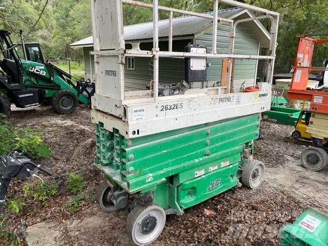 JLG 2632ES シザースリフト