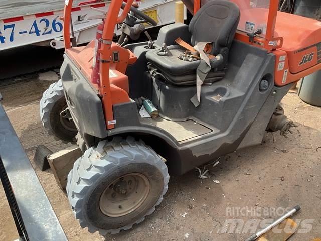 JLG 3013 テレスコーピックハンドラー