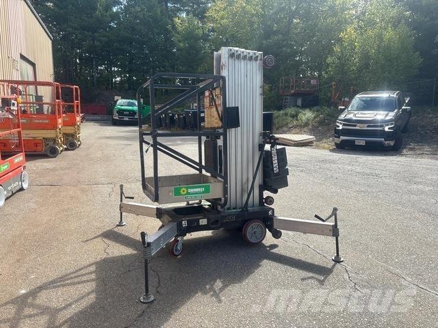 JLG 30AM 垂直昇降型リフト