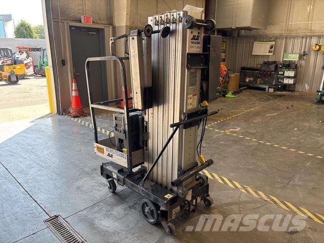 JLG 30AMDC 垂直昇降型リフト