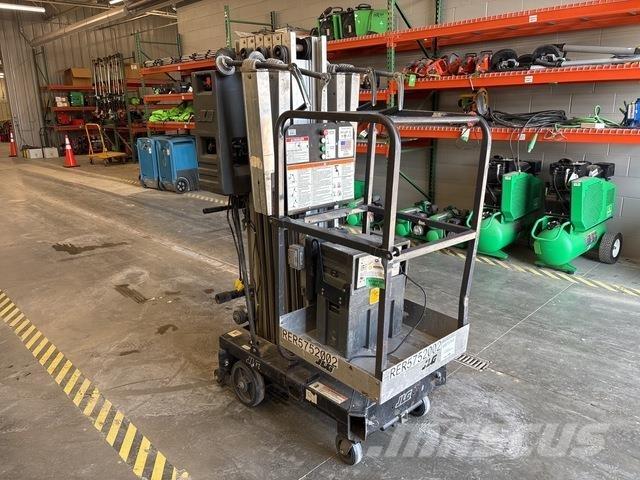 JLG 30AMDC 垂直昇降型リフト