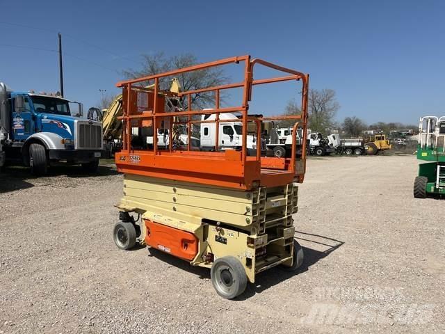 JLG 3246ES シザースリフト
