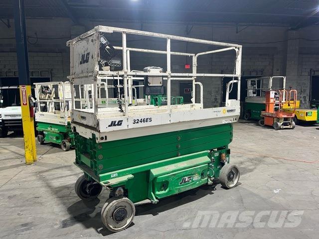 JLG 3246ES シザースリフト