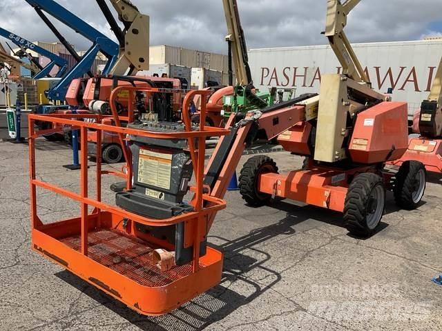 JLG 340AJ ブームリフト　屈伸型