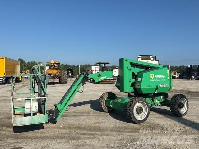 JLG 340AJ ブームリフト　屈伸型