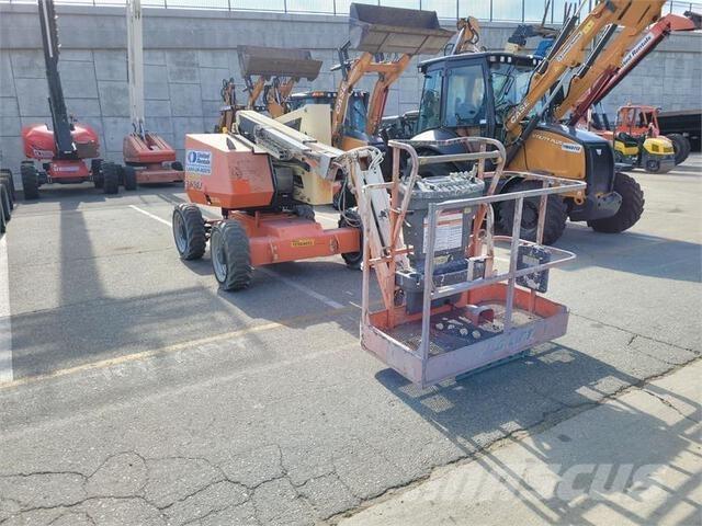 JLG 340AJ ブームリフト　屈伸型