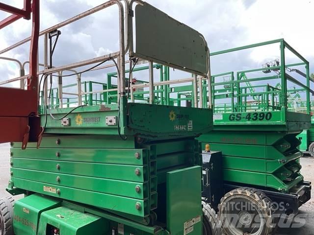 JLG 4069LE シザースリフト