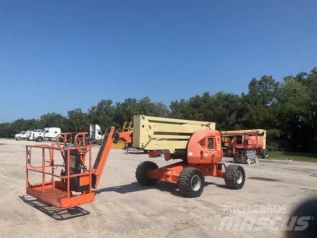 JLG 450AJ ブームリフト　屈伸型