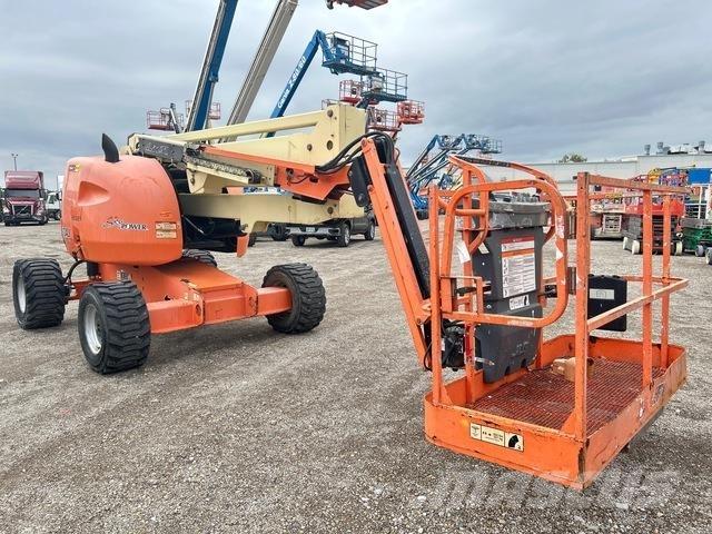 JLG 450AJ ブームリフト　屈伸型