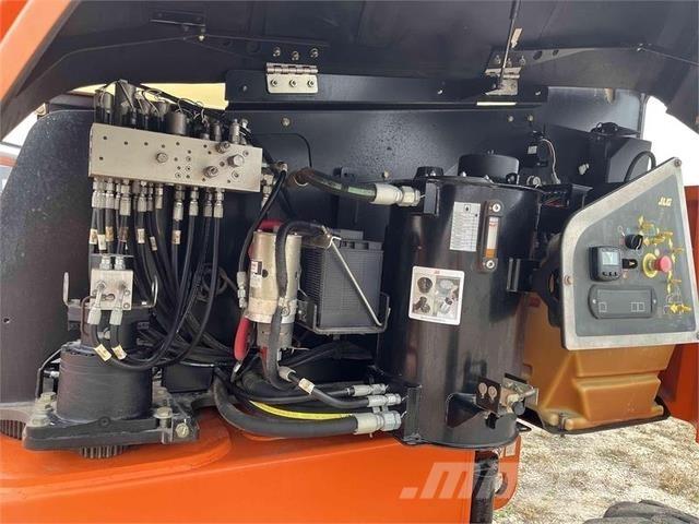 JLG 460SJ ブームリフト　直伸型