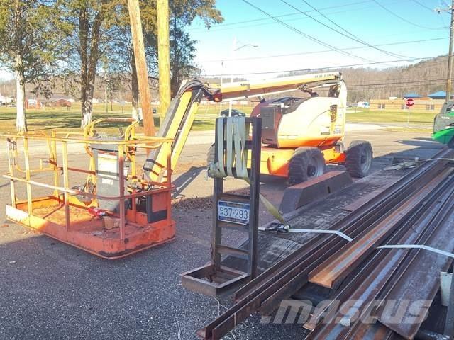 JLG 600 AJ ブームリフト　屈伸型