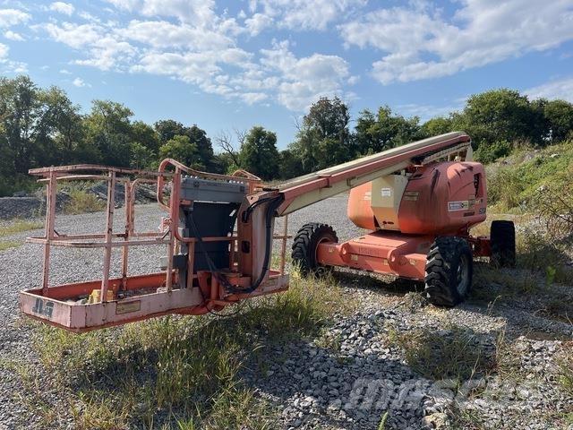 JLG 600A ブームリフト　屈伸型
