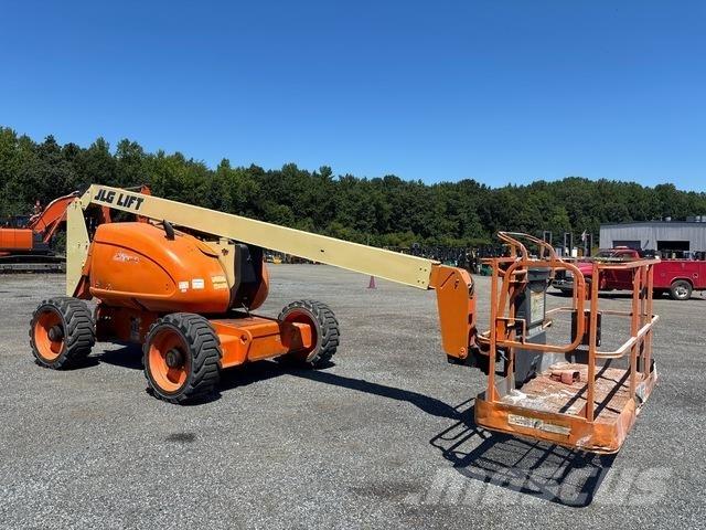 JLG 600A ブームリフト　屈伸型
