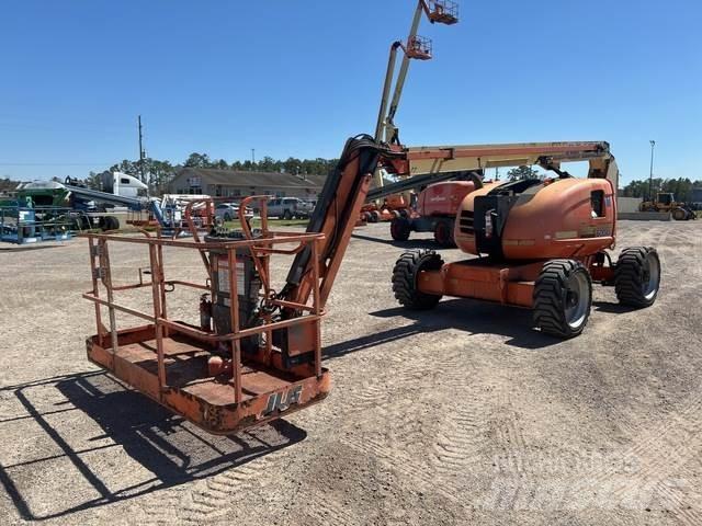 JLG 600AJ ブームリフト　屈伸型