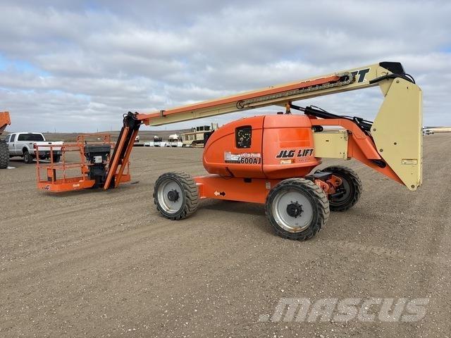 JLG 600AJ ブームリフト　屈伸型