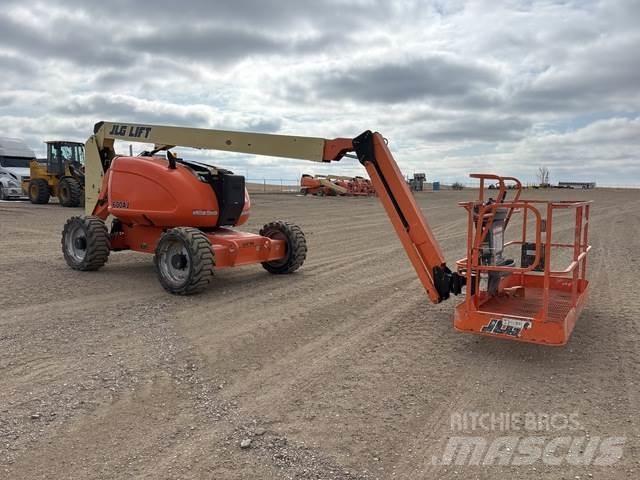 JLG 600AJ ブームリフト　屈伸型