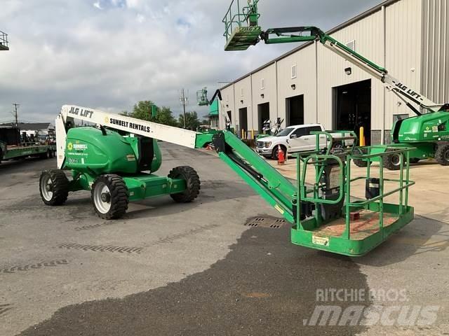 JLG 600AJ ブームリフト　屈伸型