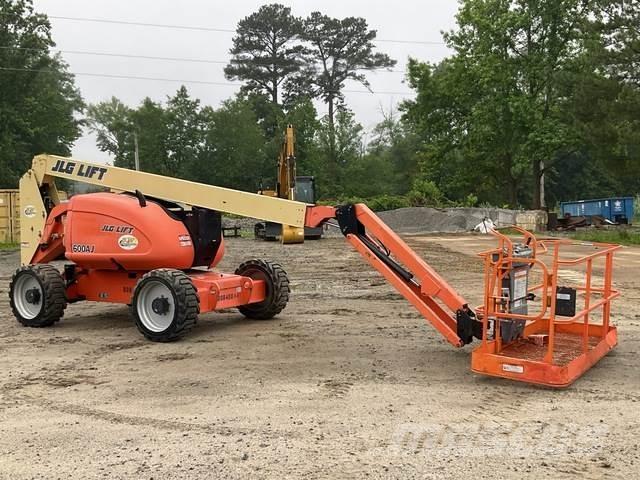 JLG 600AJ ブームリフト　屈伸型