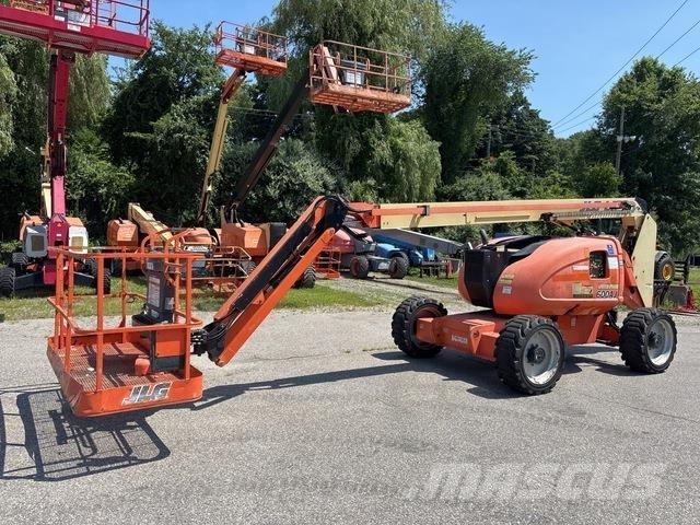 JLG 600AJ ブームリフト　屈伸型