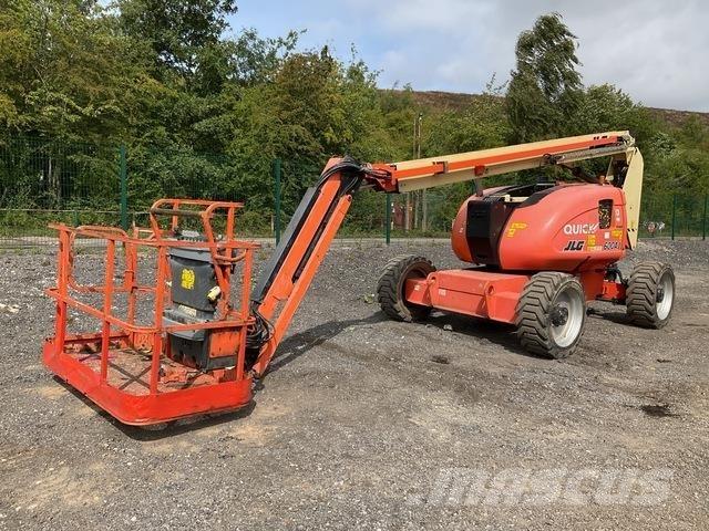 JLG 600AJ ブームリフト　屈伸型