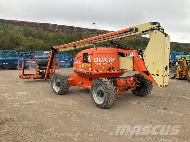 JLG 600AJ ブームリフト　屈伸型