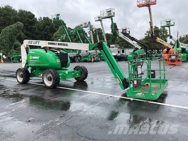 JLG 600AJ ブームリフト　屈伸型