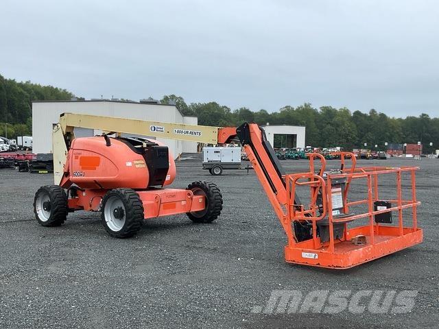 JLG 600AJ ブームリフト　屈伸型