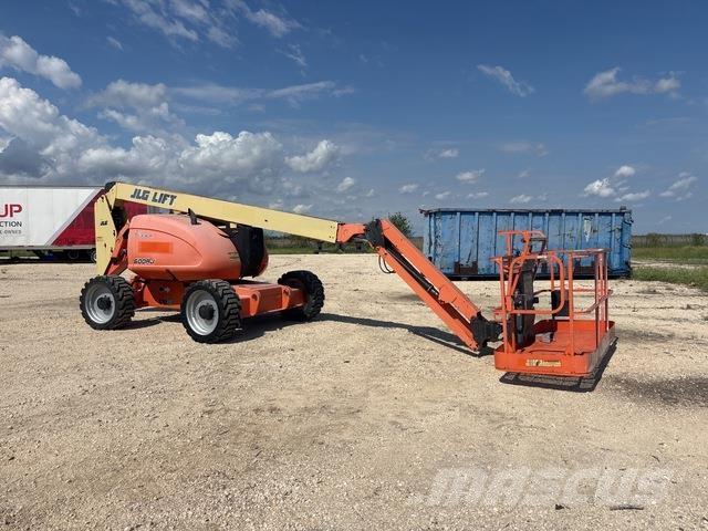JLG 600AJ ブームリフト　屈伸型