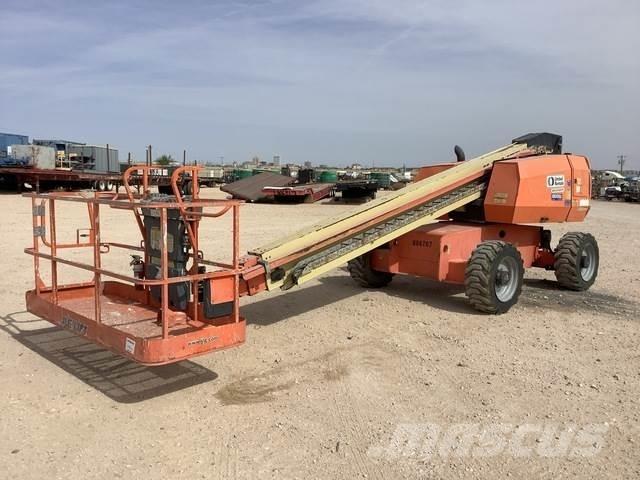 JLG 600S ブームリフト　直伸型